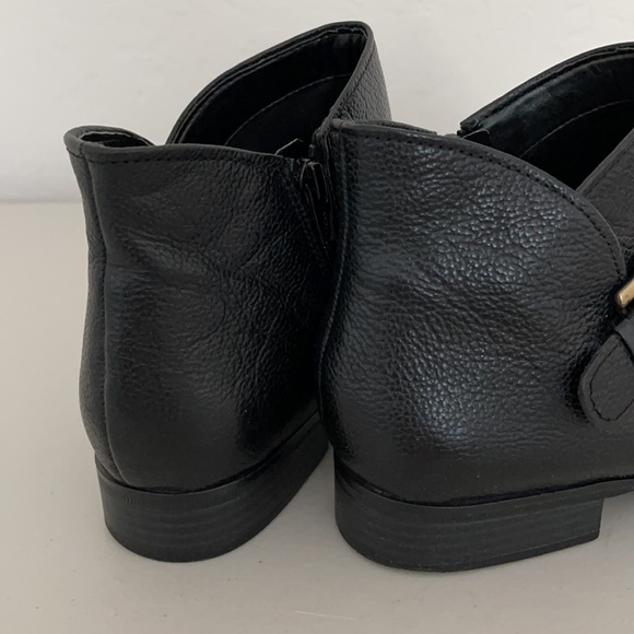 Naturalizer 10 Wide Ankle Boot W/Side Zipper - Picture 8 of 13